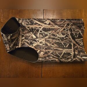 Cabela's Camouflage Neoprene Dog Vest Size Medium